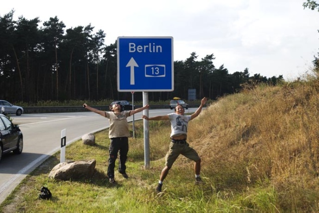 搭车去柏林