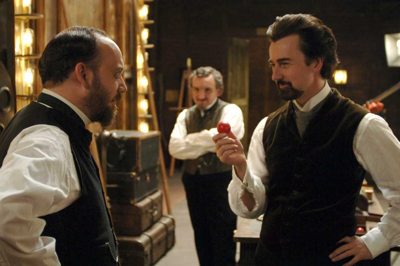  p>《魔术》是2006年上映的美国爱情电影,尼尔博格执导,爱德华·诺顿