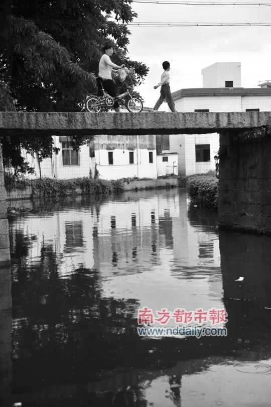  p data-id="gnrwkagczv">张家边村位于中山市政府东面9.