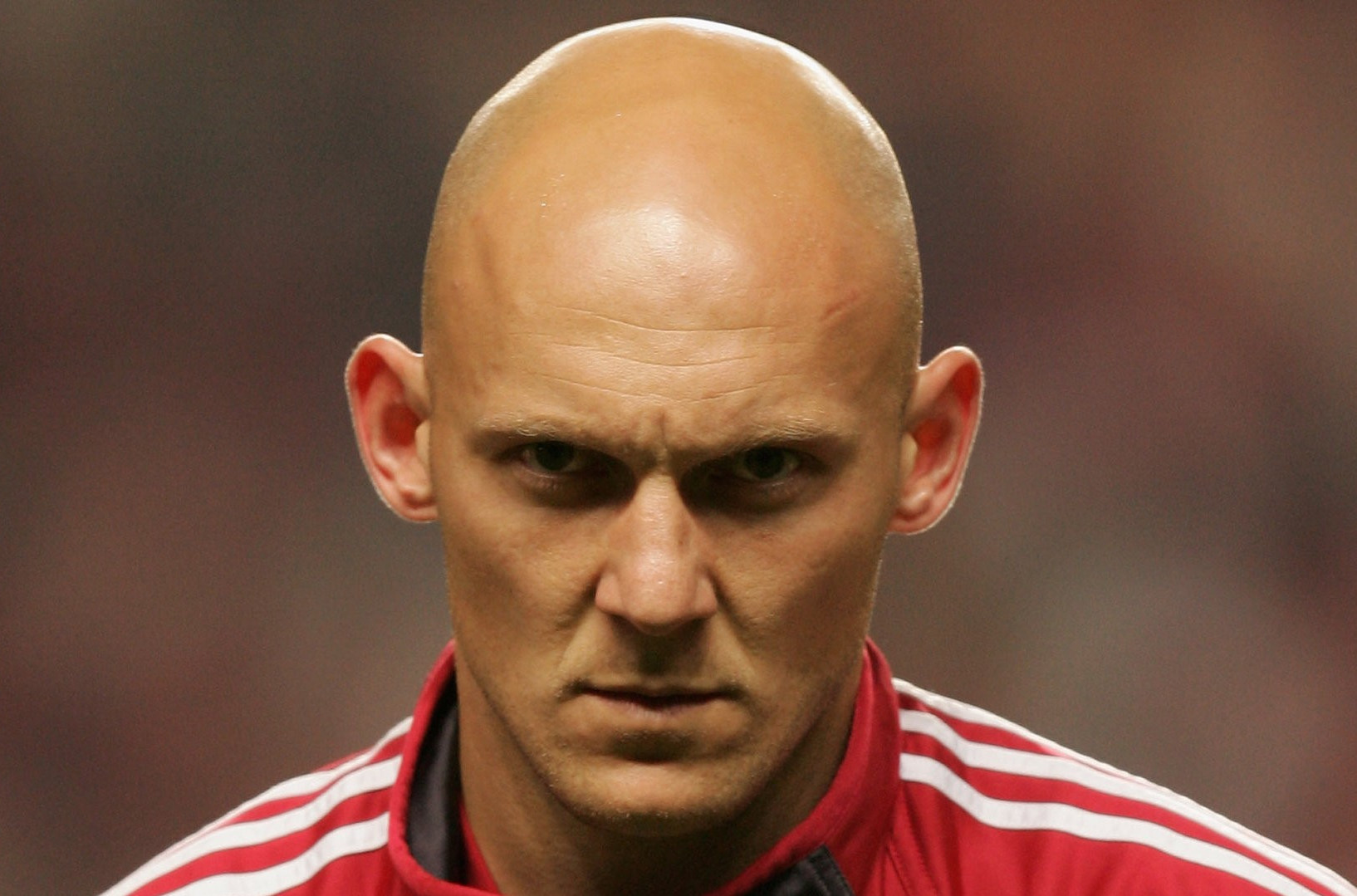  p>托马斯·格拉维森(thomas gravesen),1976年3月11日出生于丹麦