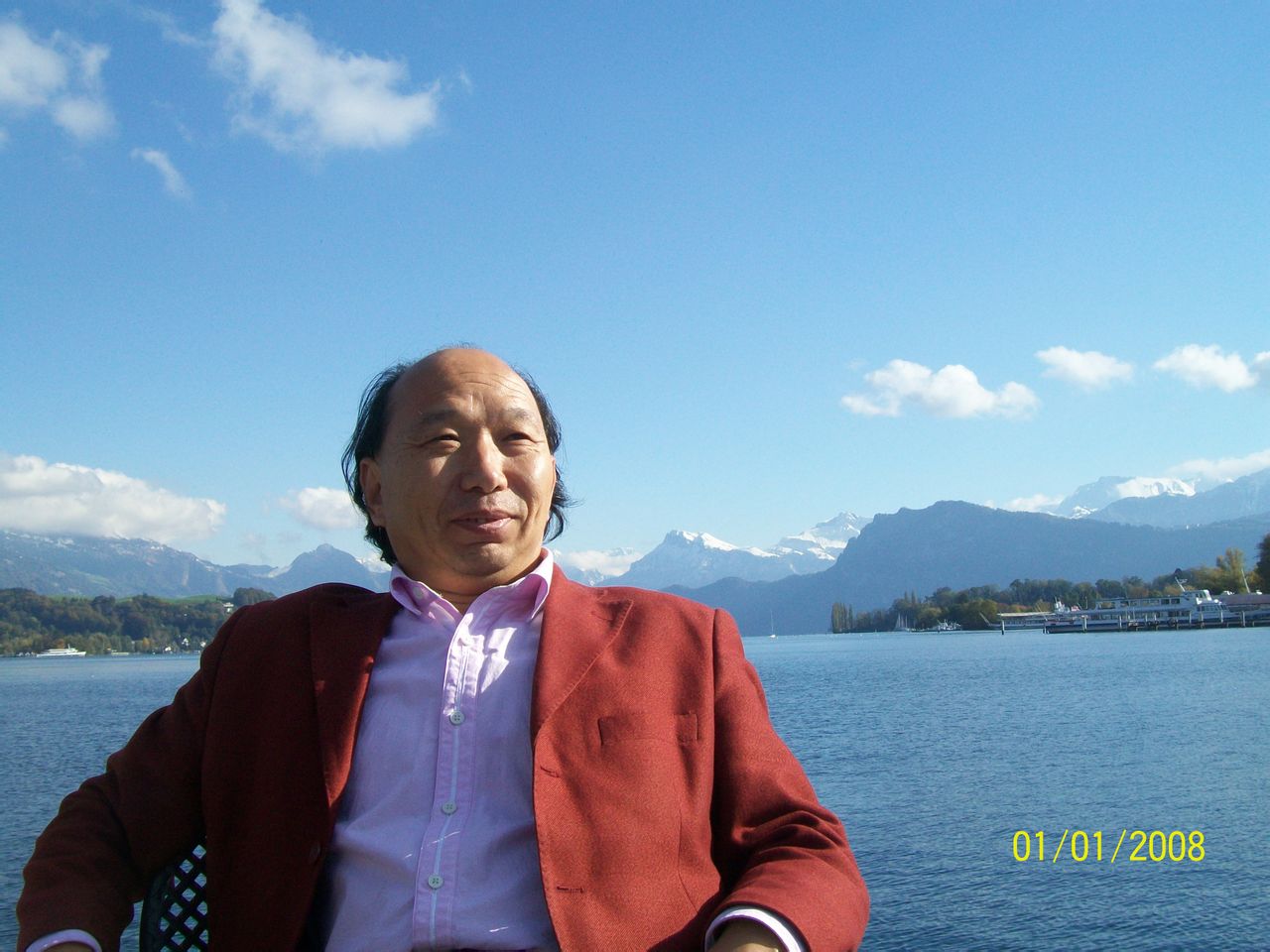  p>王建中,1959年7月生于山东省滨州市,现为中国龙都书画院院长,美国