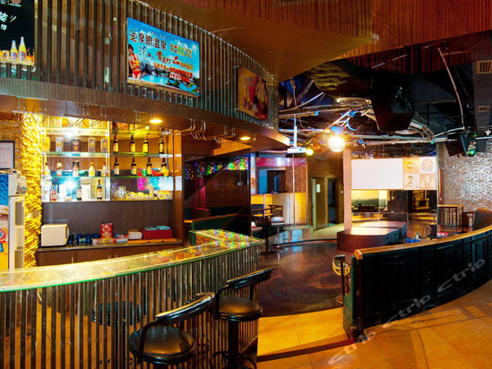 珠海2000年大酒店