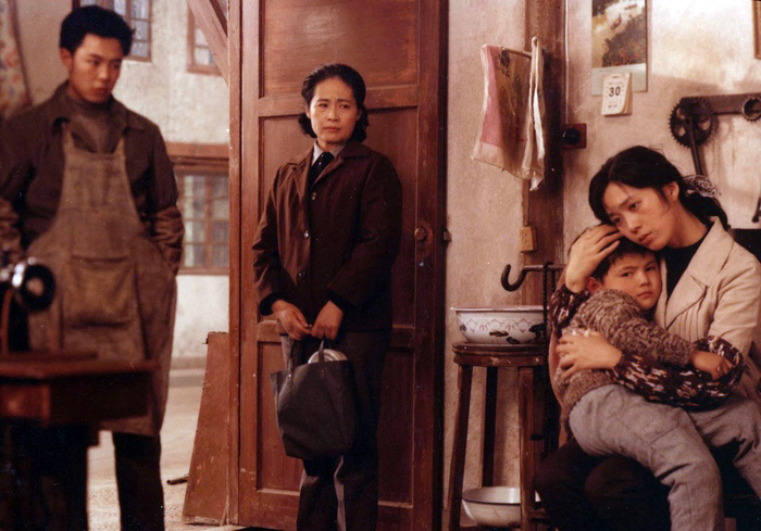  p data-id="gnbw2lld1z">《大桥下面》是上海电影制片厂出品, a