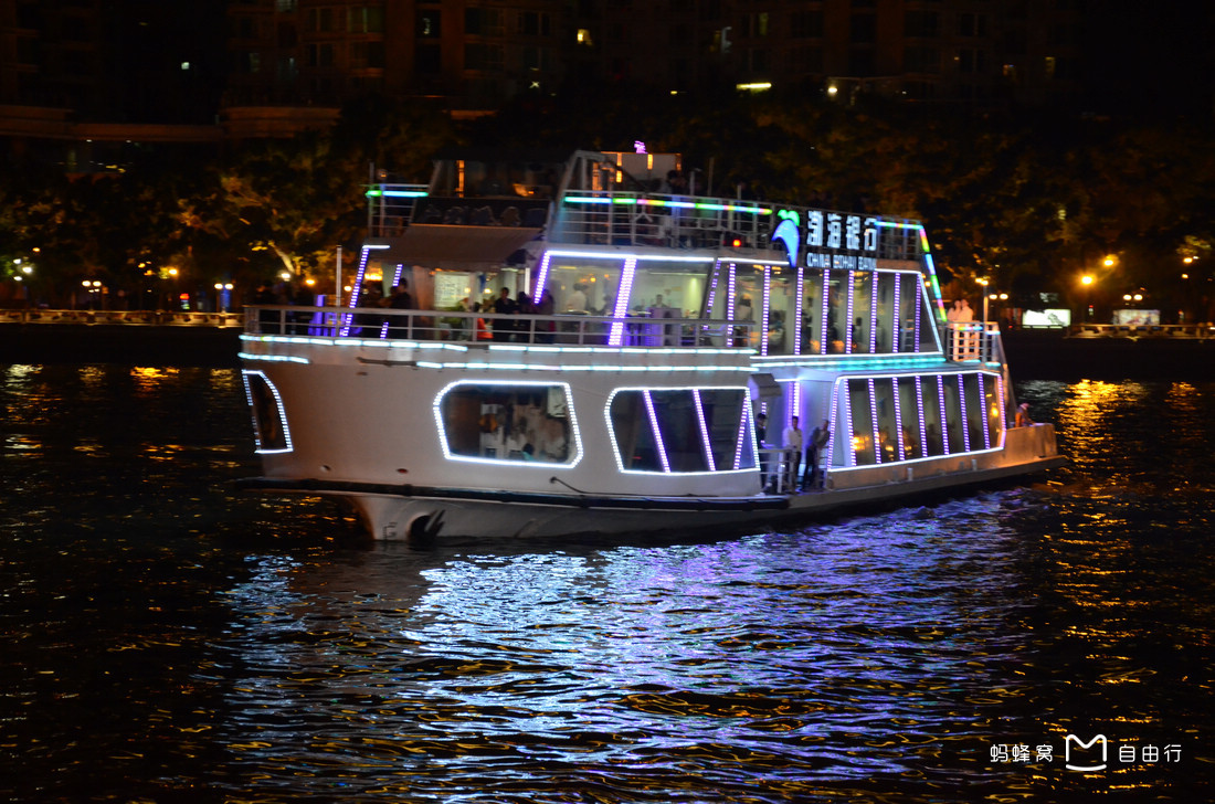 夜游珠江