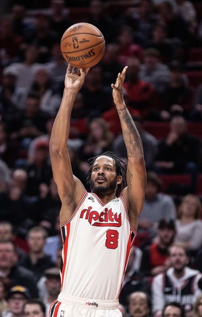 特雷沃·阿里扎