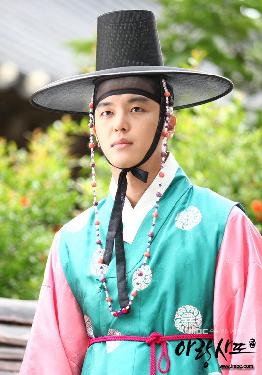  p>延宇振(         )1984年7月5日出生于韩国江原道江陵市,韩国男