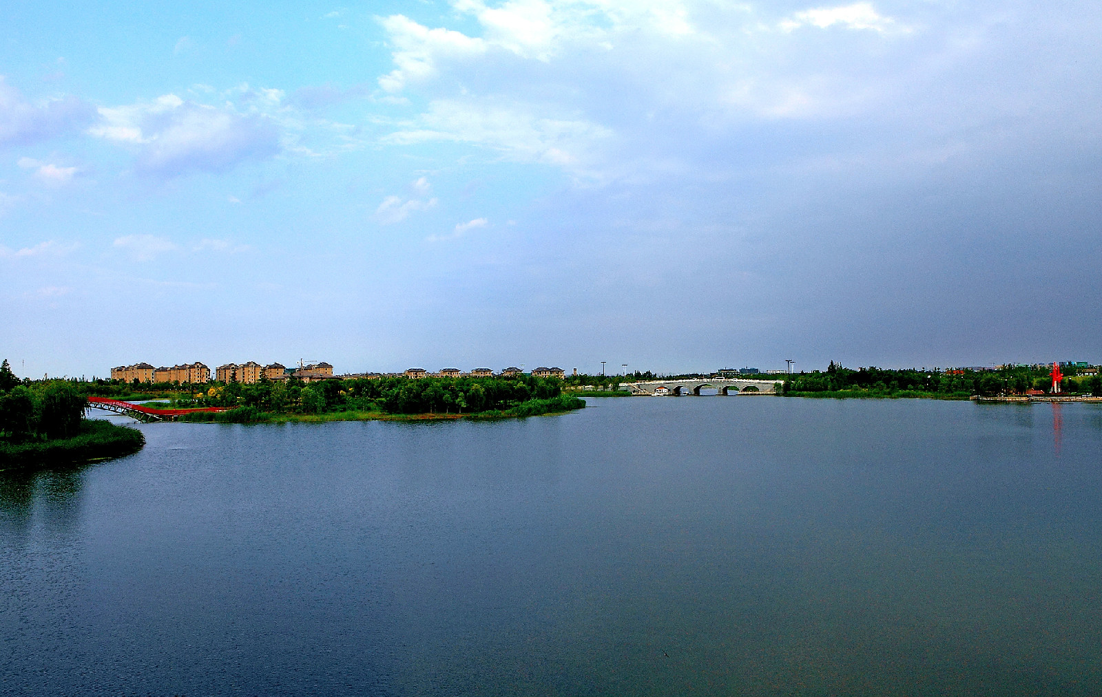  p data-id="gnawc0ml4j">东方湿地公园,江苏省盐城市大丰区境内公园.