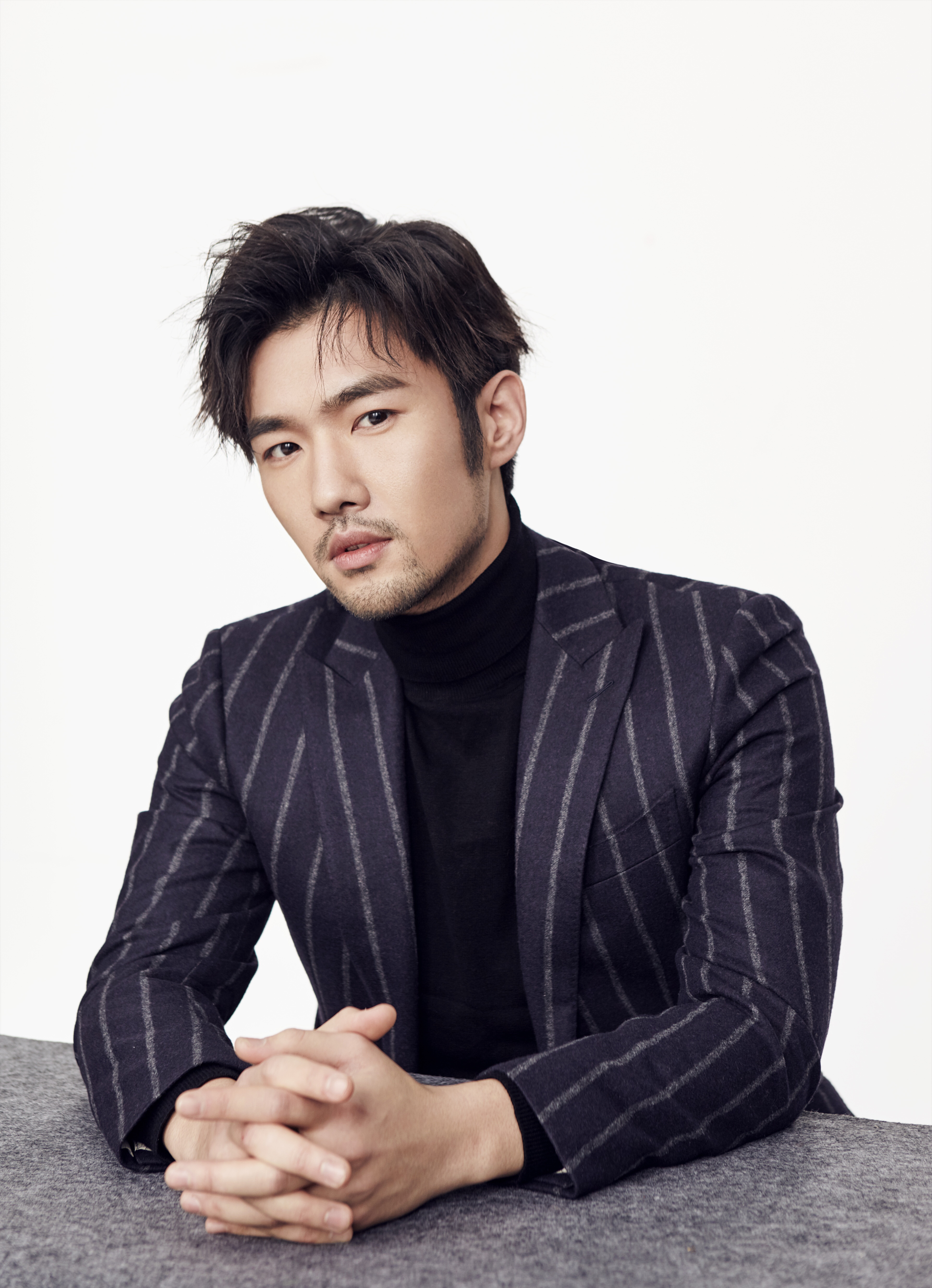  p>杜哲宇,1988年10月30日出生于辽宁沈阳,内地新生代男演员,毕业于 a