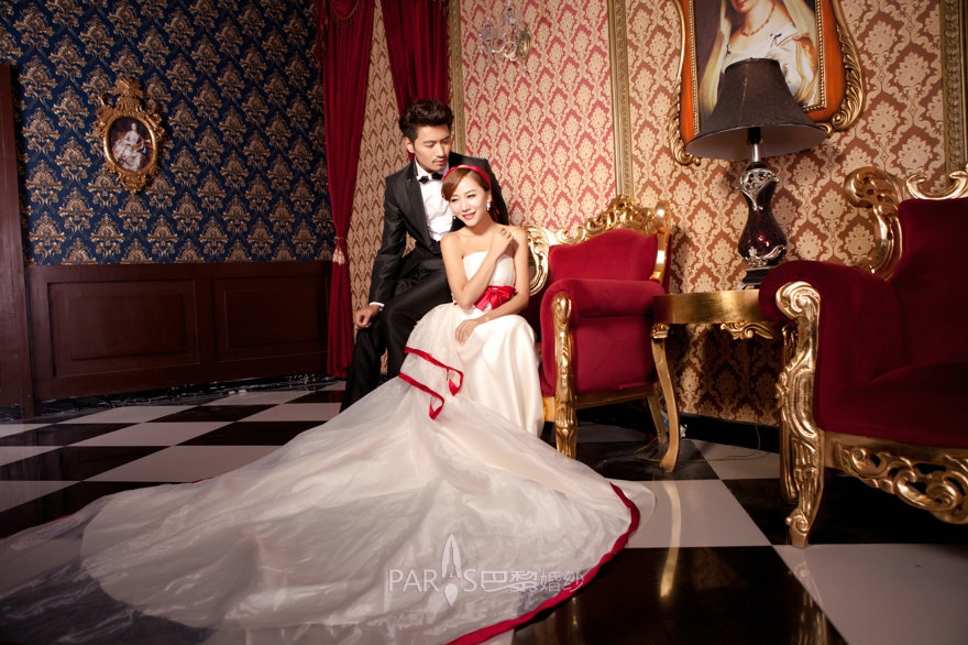 荆州巴黎婚纱摄影机构