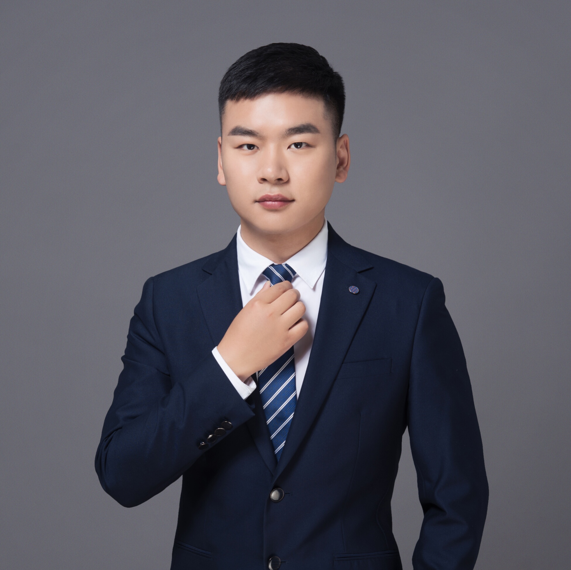  p data-id="gnbaqezipj">马亚轩,曾任北京市两高律师事务所专职律师