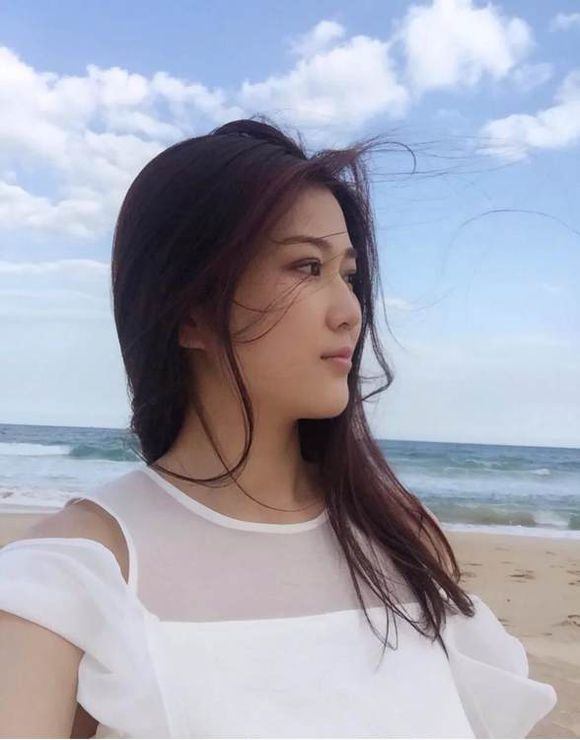  p>张漠寒,女,1992年8月6日出生于 a target="