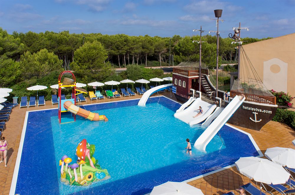 所以幼儿游泳池的设计的水温要求和空气质量都要有严格的要求. /p>