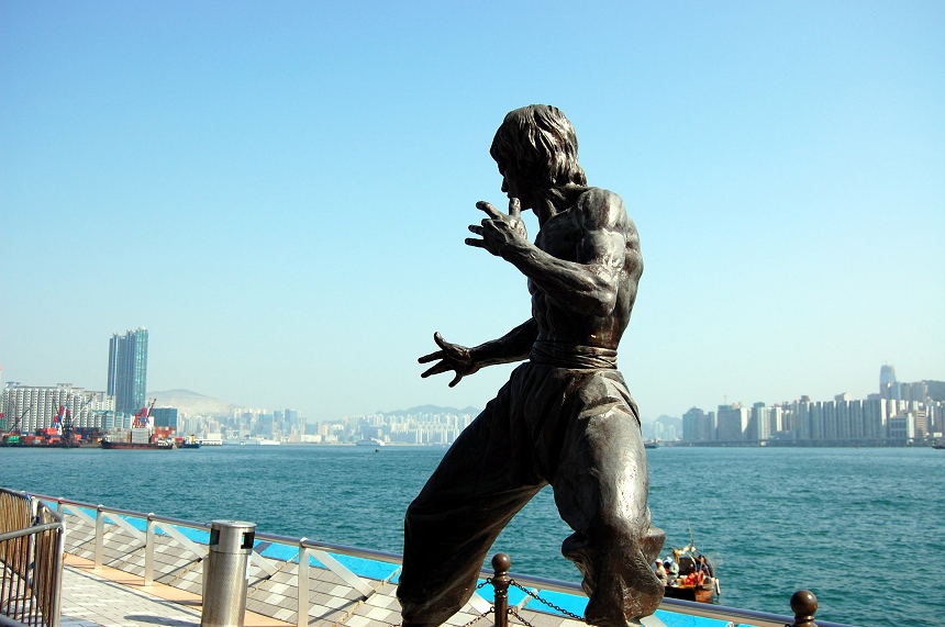  p>星光大道(英语:avenue of stars)是位于中国香港九龙 a href="#"