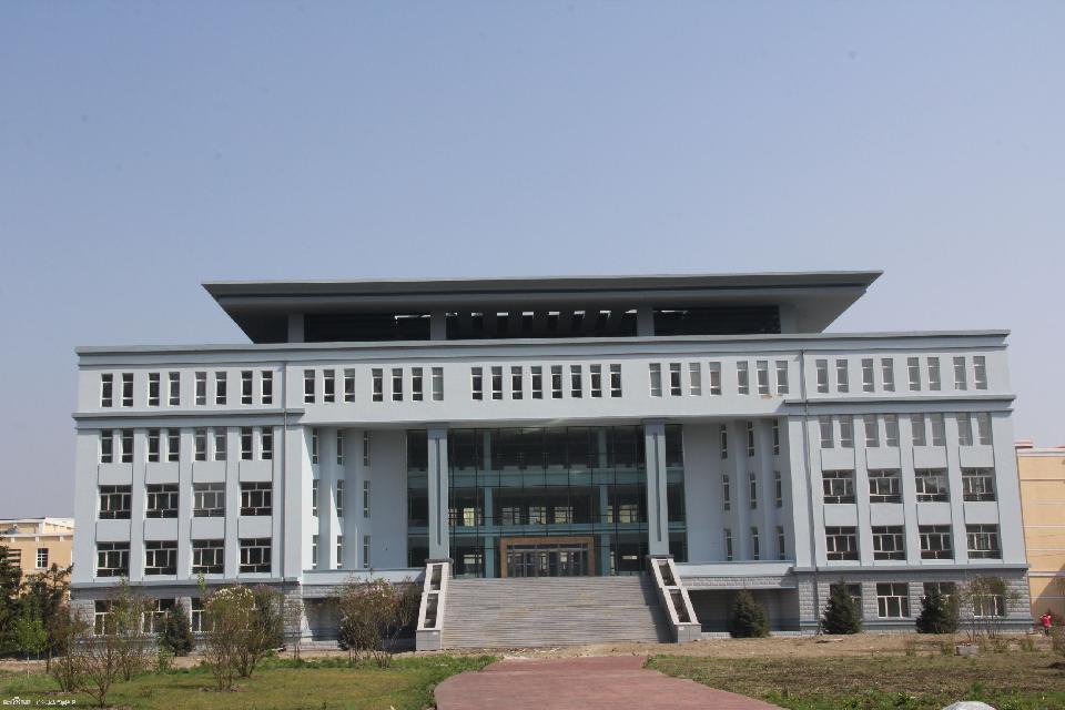 哈尔滨工业大学华德应用技术学院
