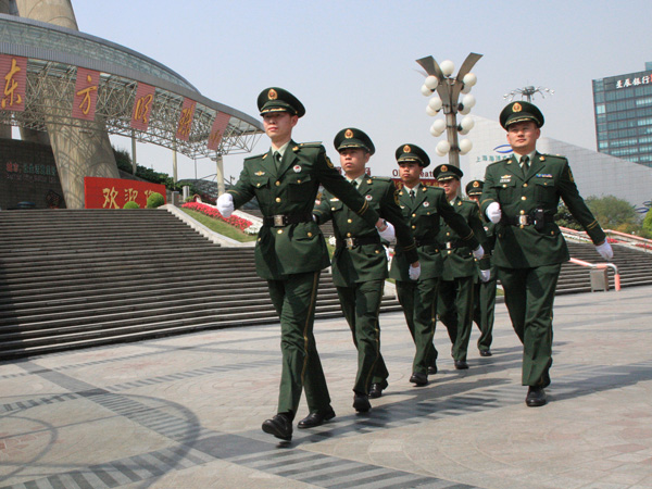 2000年5月,学校由武警上海指挥学校更名为 a href="#" data-lemmaid="