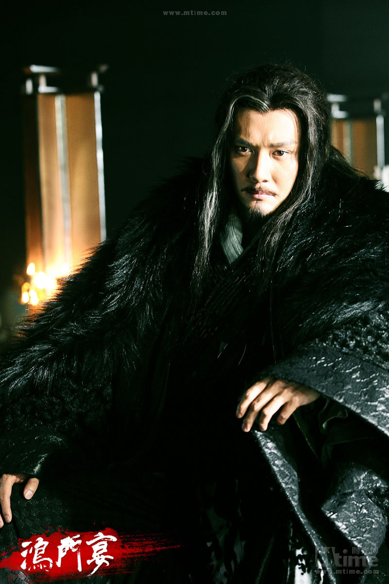  p>冯绍峰,原名冯威,1978年10月7日出生于上海市,中国内地男演员,毕业