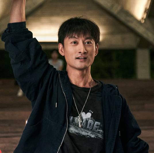 叶锦龙（系列电影《飞驰人生》中的角色）_百度百科