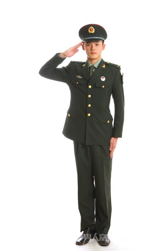  p data-id="gntmm9k5gx">王煜,1992年8月22日出生于 a target="