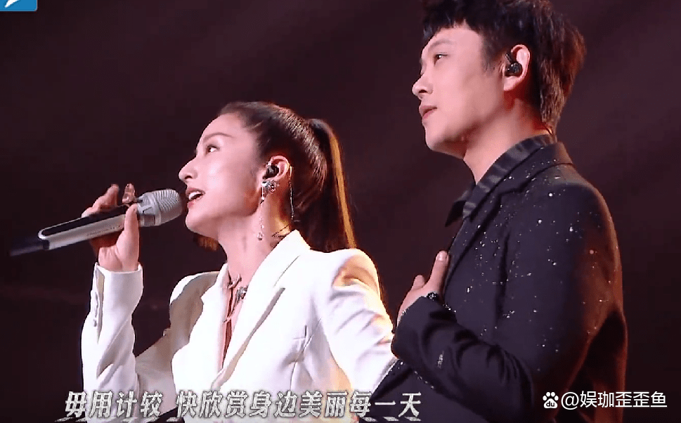 “快女”潘辰官宣结婚，与圈外丈夫浪漫婚纱照曝光，甜蜜秀婚戒_百科TA说