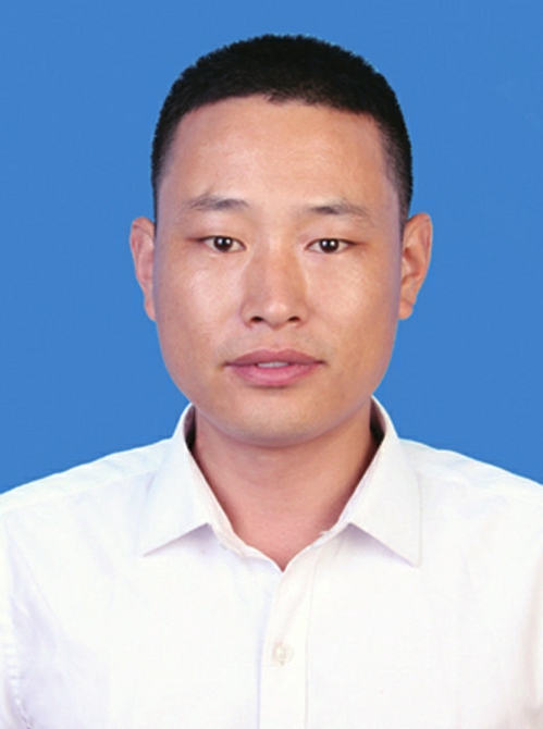 张强,男,中国国籍,现任济南市 a target="_blank" href="/item/商河县