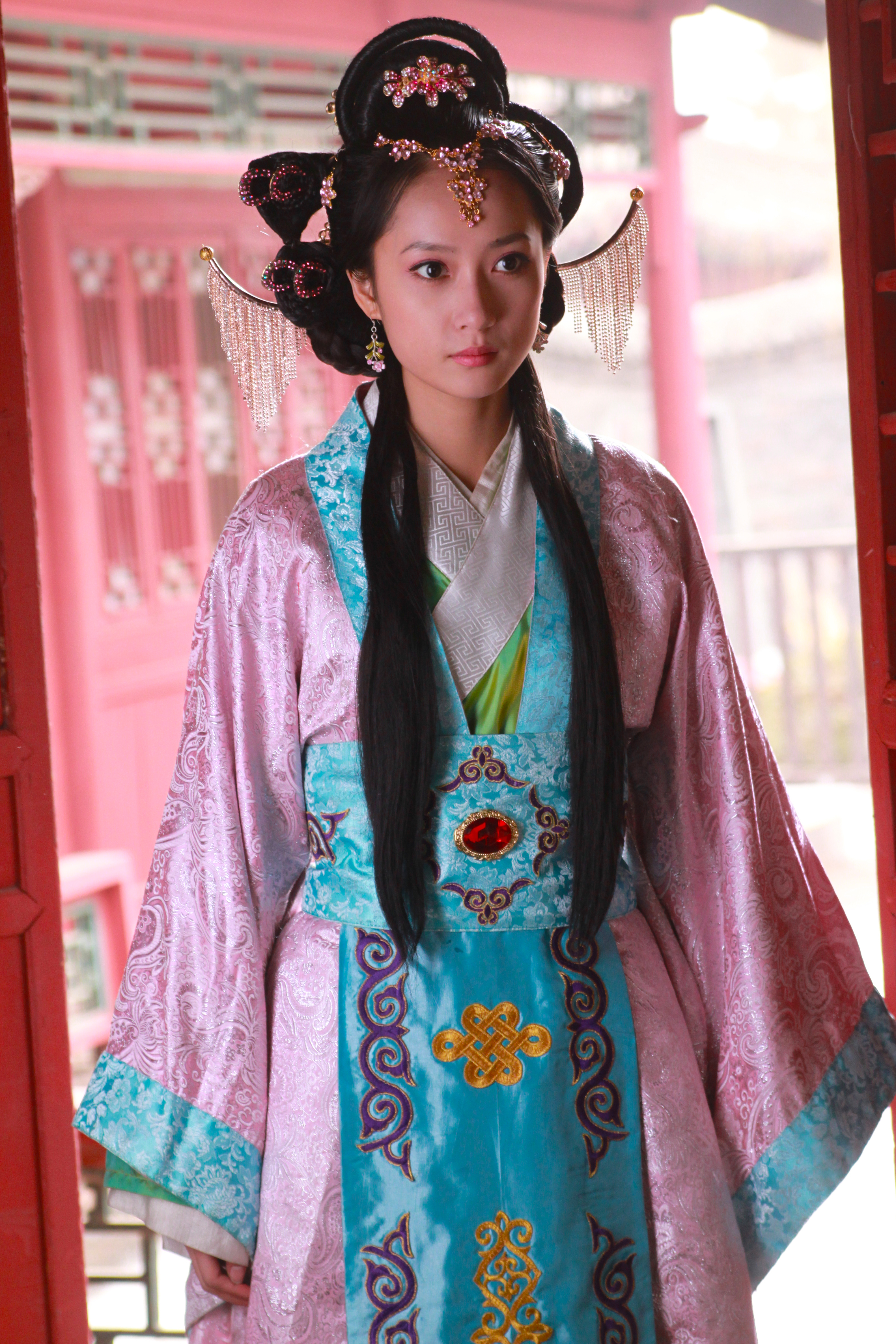 又名李梅儿,系列电视剧《 a target="_blank" href="/item/大明嫔妃