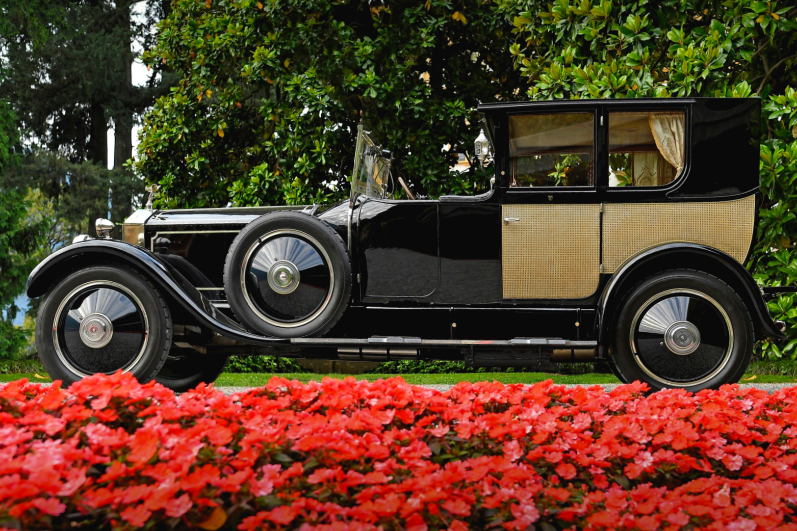  p>劳斯莱斯( a target="_blank" href="/item/rolls-royce/20076"