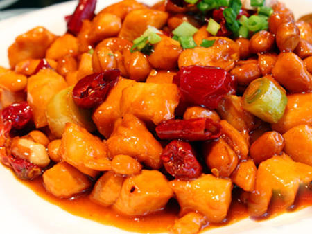  p>宫保鸡丁(kung pao chicken),是一道闻名中外的特色传统名菜,在 a