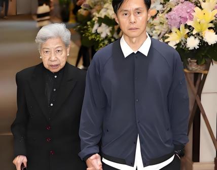 罗兰（中国香港女演员、歌手）_百度百科