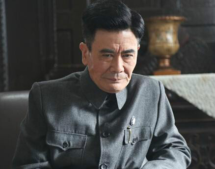  p data-id="go0bbn4tpn">张国庆,1955年10月1日出生于上海,中国大陆