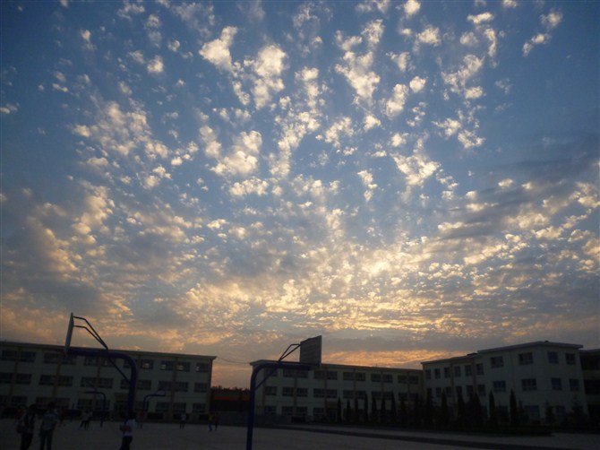 泽州县第三中学