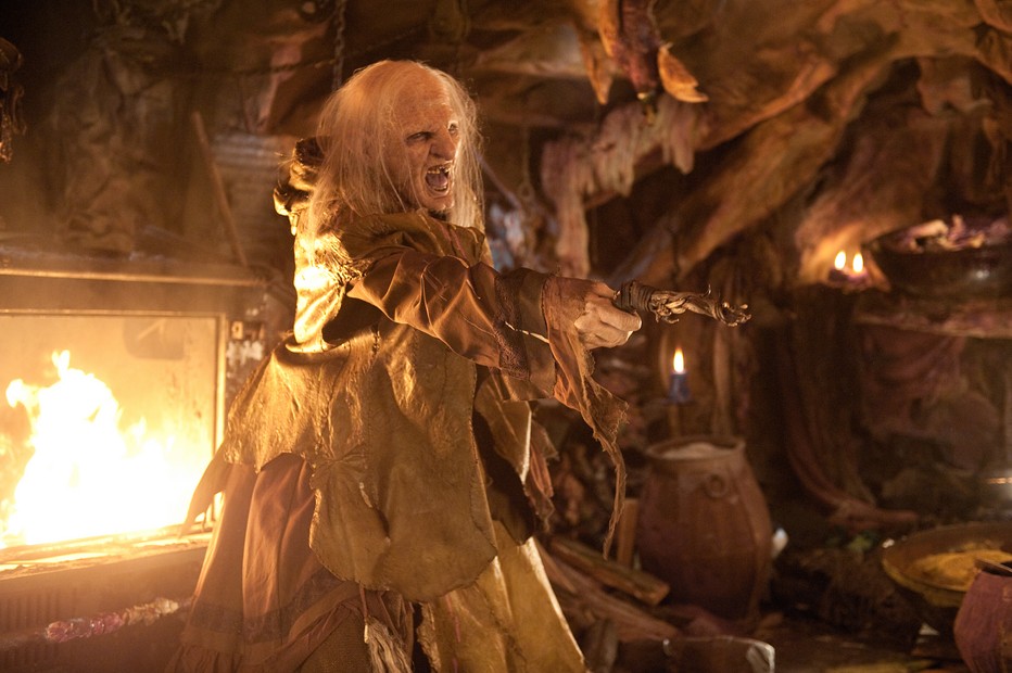 女巫猎人》是一部融合了3d动作恐怖冒险黑色幽默电影,改编自《 a data