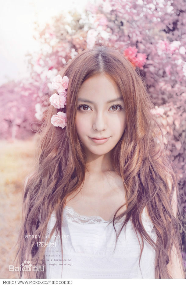  p>angelababy(杨颖),1989年2月28日出生于上海市,中国内地影视女演员