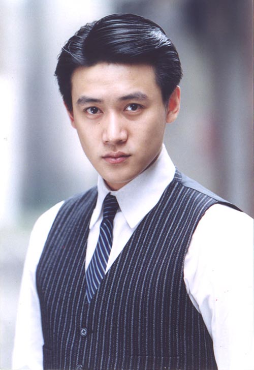 ">冯小宁 /a>自编自导, a target="_blank" href="/item/陆毅/361763"