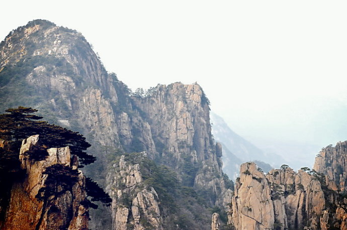  p>云谷景区位于 a target="_blank" href="/item/黄山/9416" data