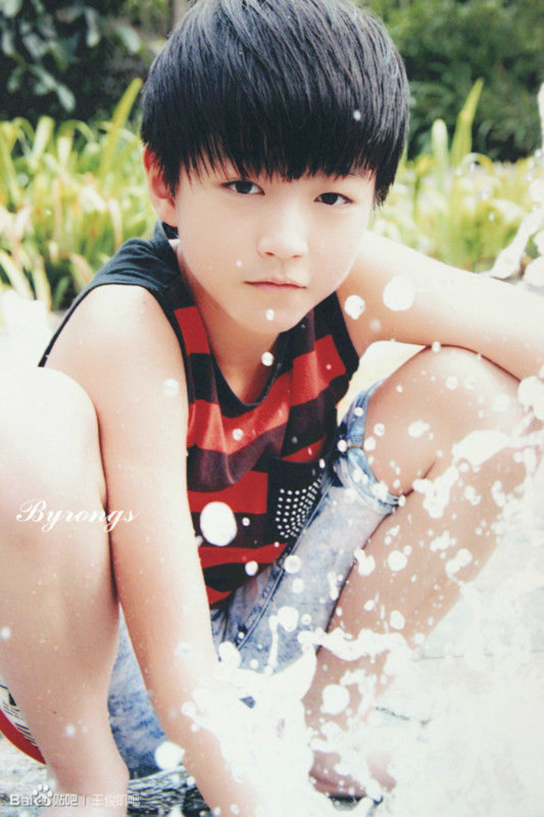  p>王俊凯,1999年9月21日出生于重庆市,中国内地流行乐男歌手,影视