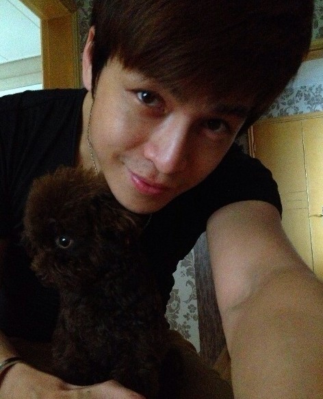  p>蔡尚甫(gino),又名宇腾,1980年1月30日出生于台湾省嘉义县,中国