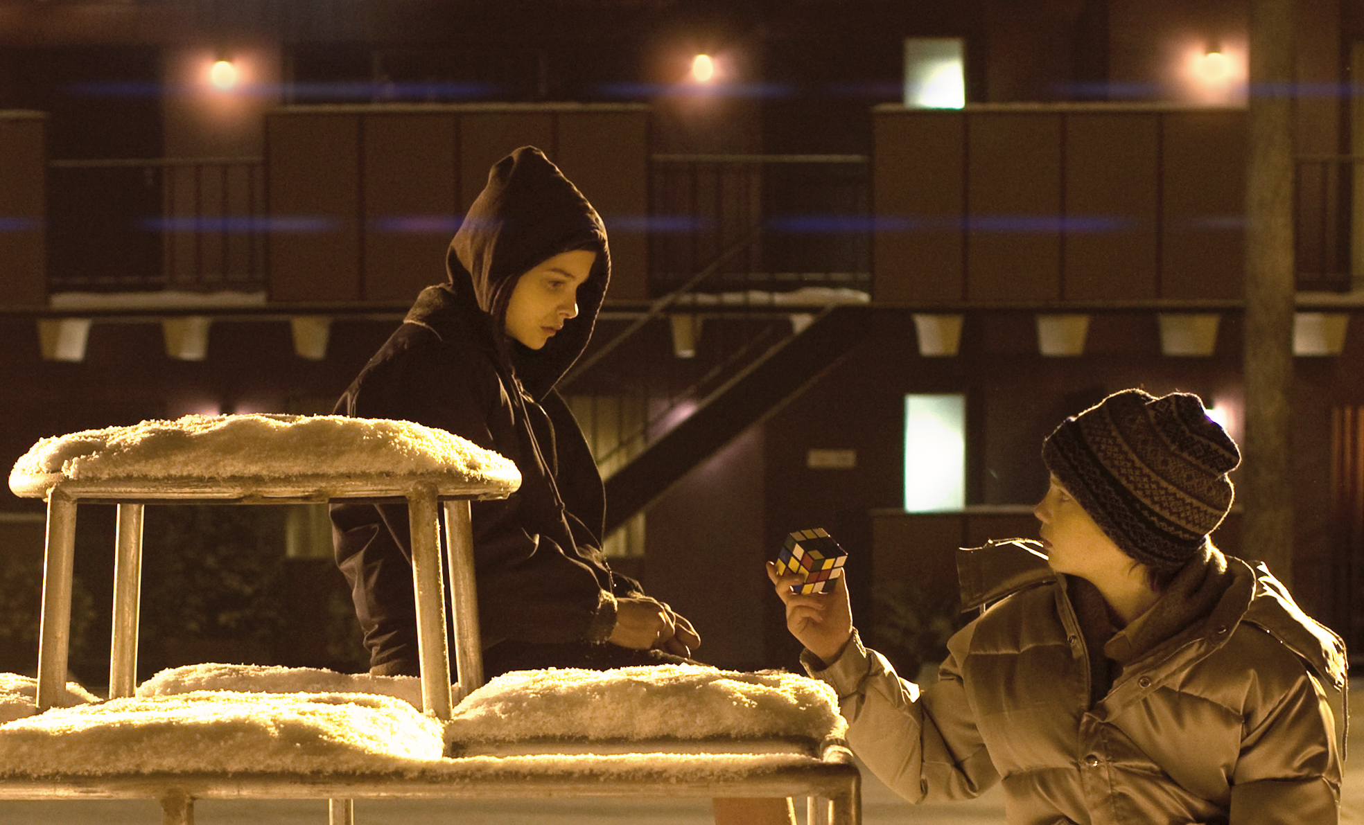  p>《美版生人勿进》是由马特·里夫斯执导 b>, /b> a href="#">柯蒂