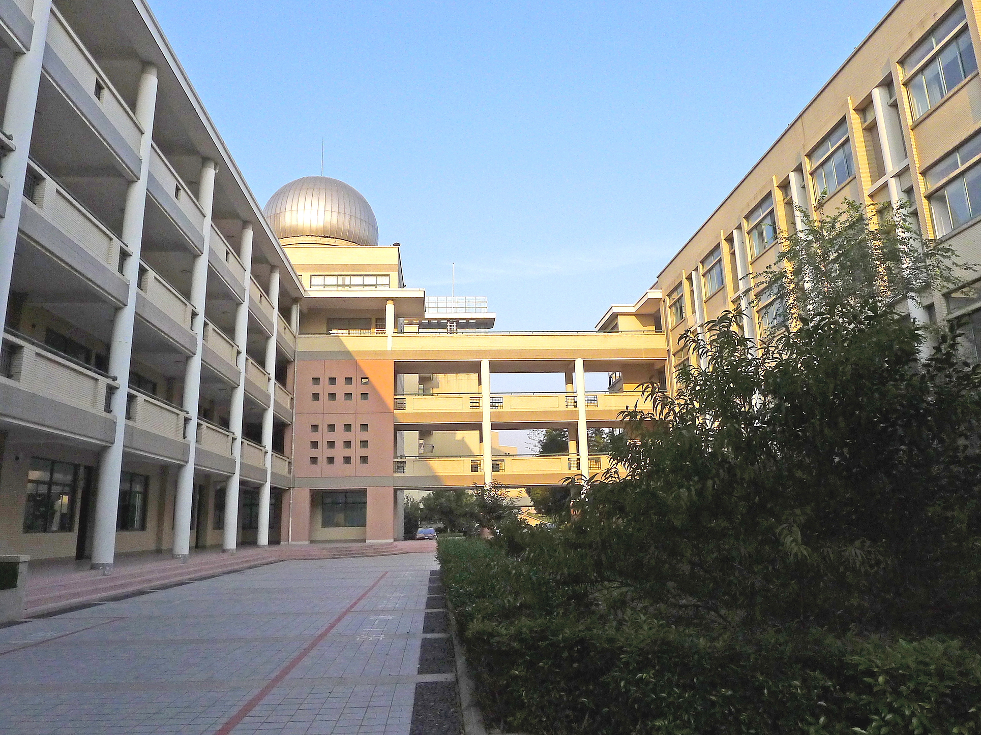 江苏省盐城中学