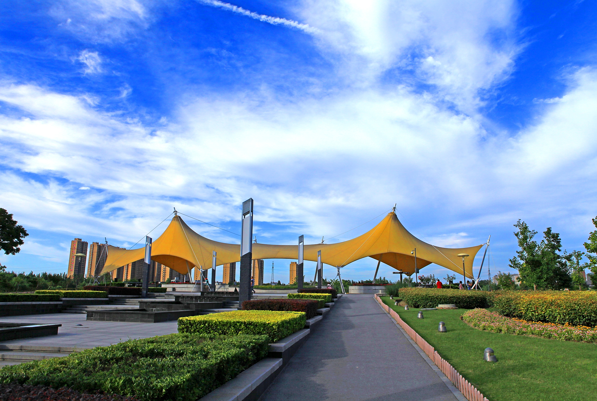  p> a href="#" data-lemmaid="5096789">盐城市 /a>盐渎公园位于盐城