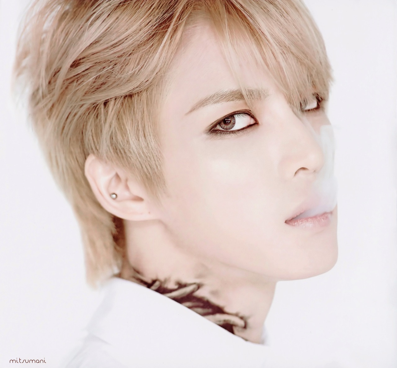  p>金在中(kim jae joong),原名"韩在俊".