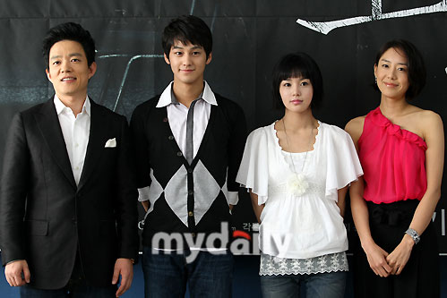 考死:血之期中考试