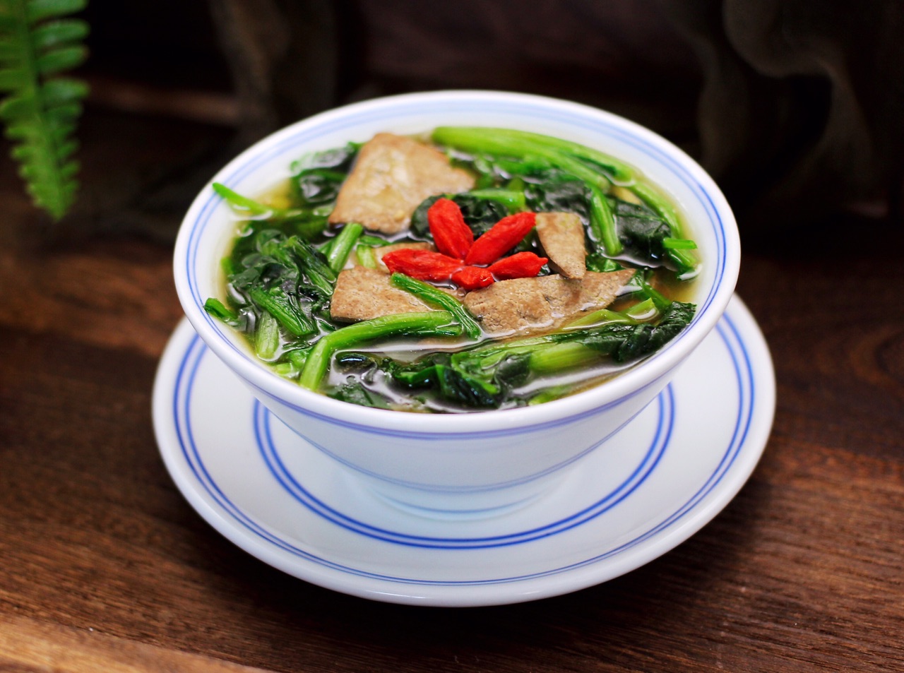 菠菜黄花猪肝羹