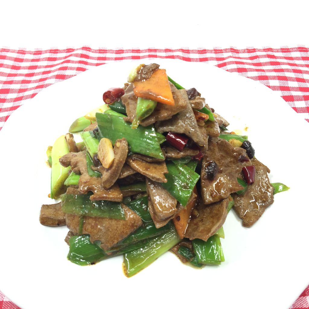 大蒜叶炒猪肝