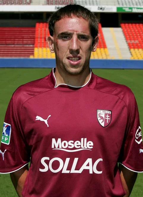  p>弗兰克·里贝里(franck ribéry),1983年4月7日出生于法国 a