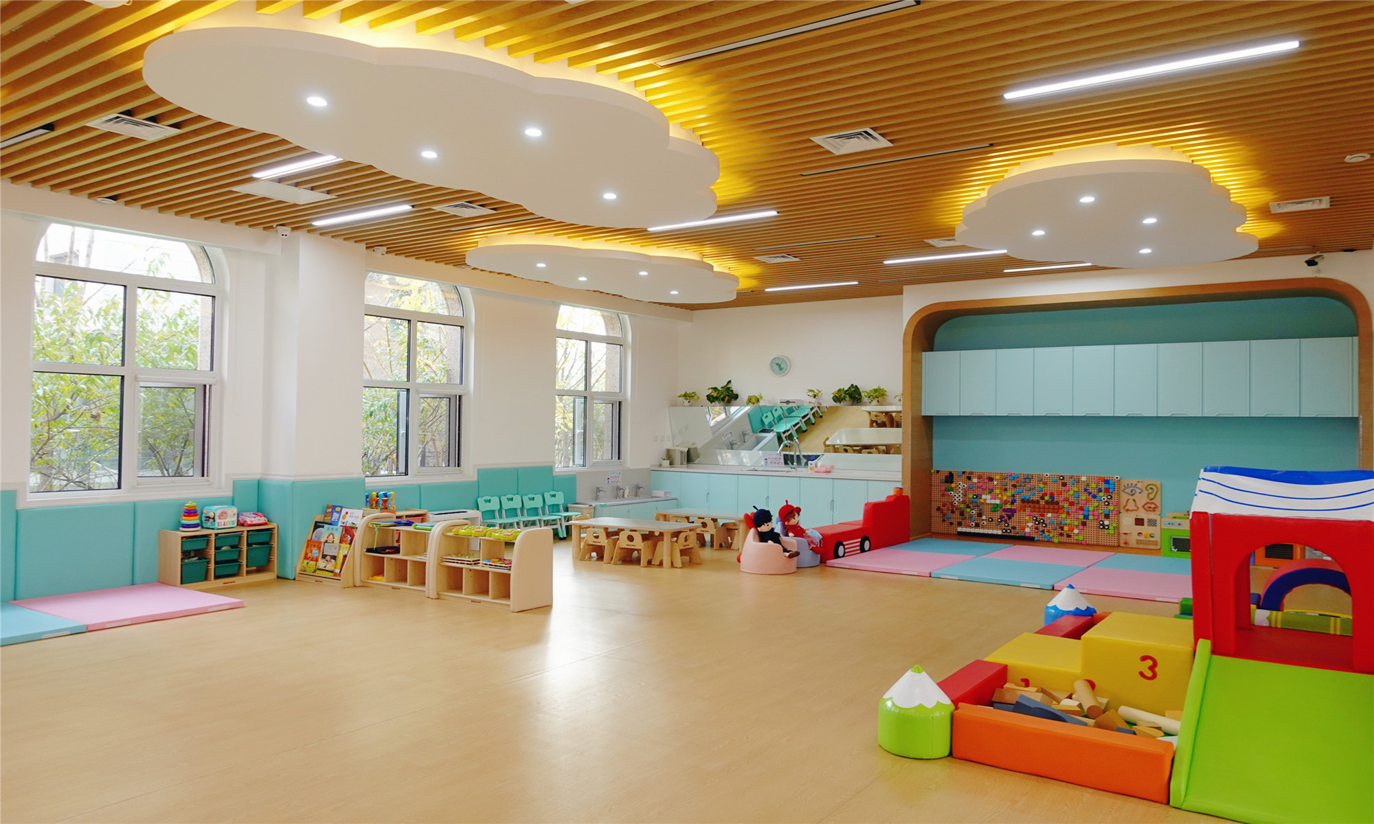 贝格尔国际托育中心