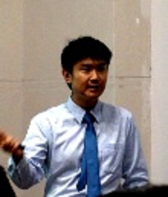  p data-id="gnb92gul2b">穆岩,男,本科毕业于北京大学,博士毕业于