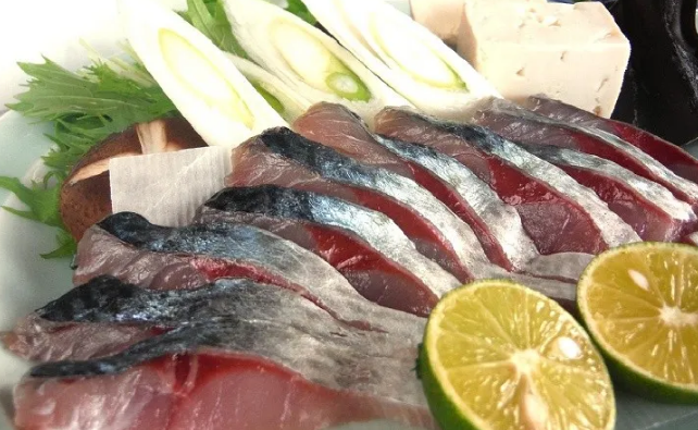 鲭鱼 别看我长得丑了点 营养价值可不低 百科ta说