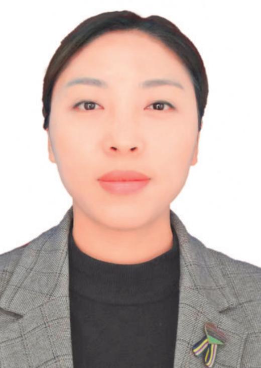  p data-id="u8cegreiga1g">沈小芳,女,土家族,1990年3月生,中共党员.