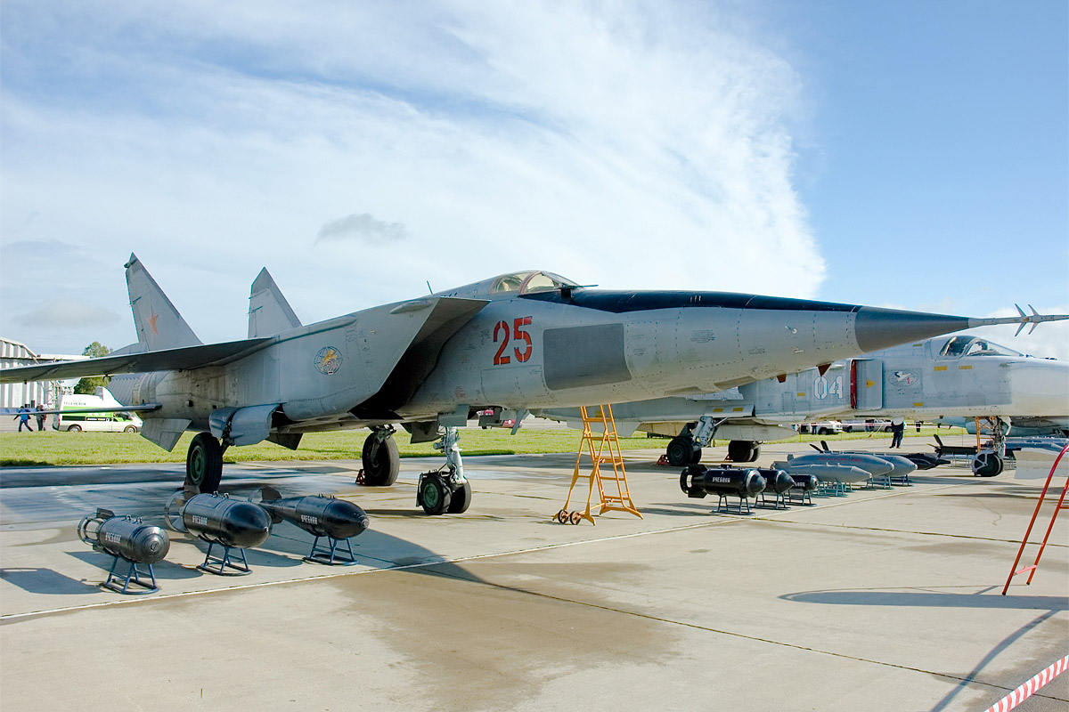 米格-25"狐蝠"歼击机(foxbat)