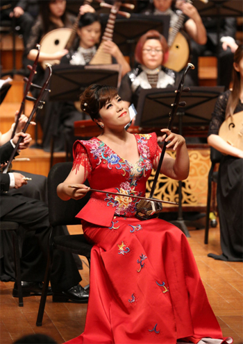  p>孙凰,1981年9月出生于上海市,中国二胡演奏者, span class="ref"